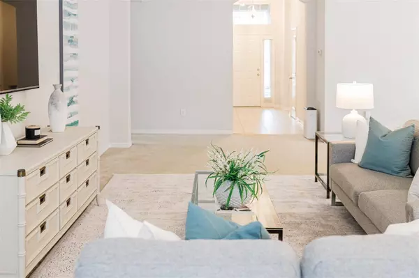 12615 SANDPINE RESERVE PL, Gibsonton, FL 33534