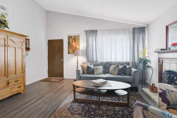 8265 Sunbird WAY, Sacramento, CA 95823