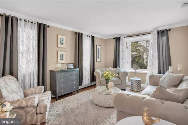 111 KINGSWOOD CT, Cherry Hill, NJ 08034