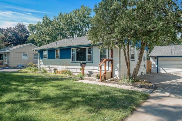 2424 W 70 1/2 ST, Richfield, MN 55423