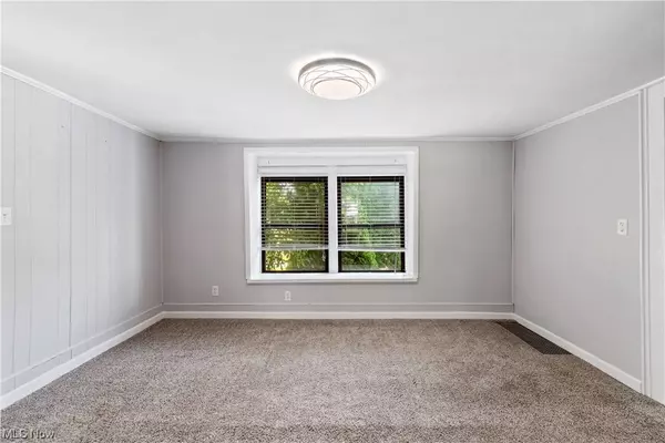 3148 S Cleveland Massillon RD, Norton, OH 44203