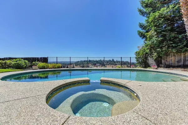 5323 Humboldt DR, Rocklin, CA 95765