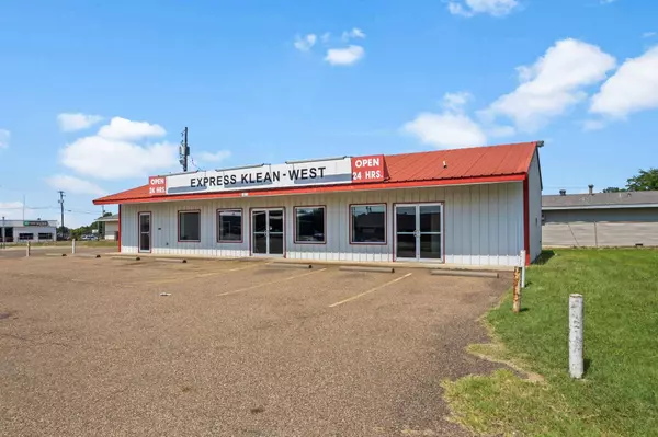 1416 N Edwards, Mount Pleasant, TX 75455