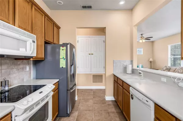 1436 FAIRVIEW CIR, Kissimmee, FL 34747