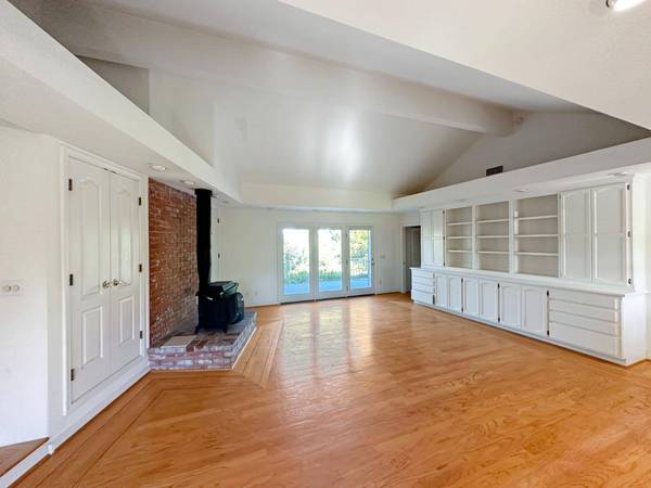 860 Holly Hills DR, Auburn, CA 95603