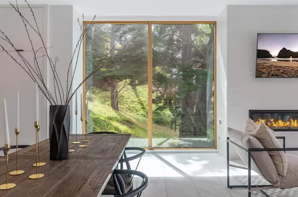 165 Spindrift RD A, Carmel, CA 93923