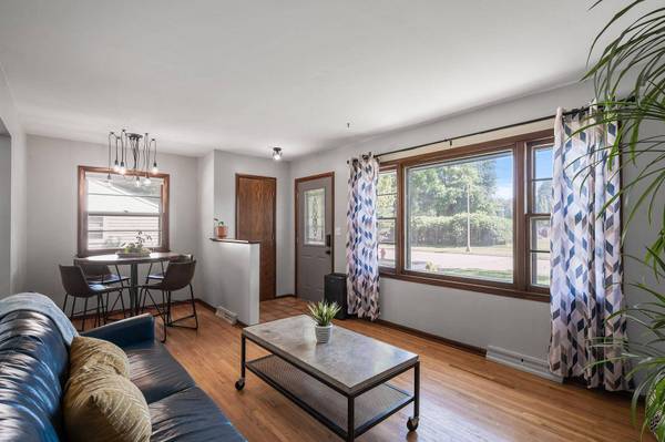 2424 W 70 1/2 ST, Richfield, MN 55423