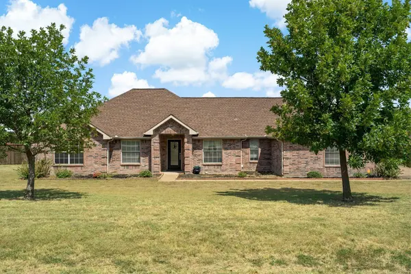 10323 Linda Circle, Forney, TX 75126