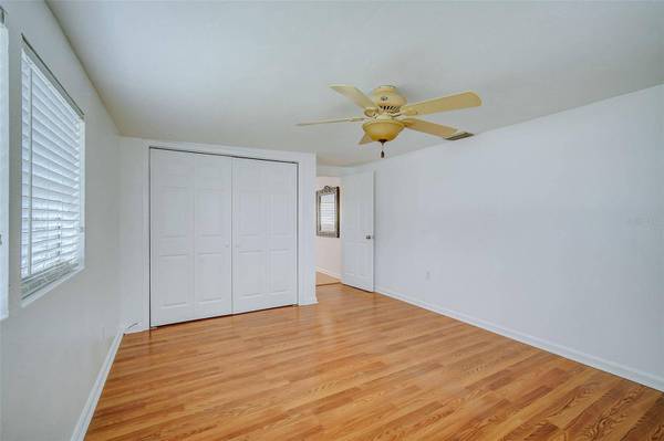 5232 47TH ST E, Bradenton, FL 34203