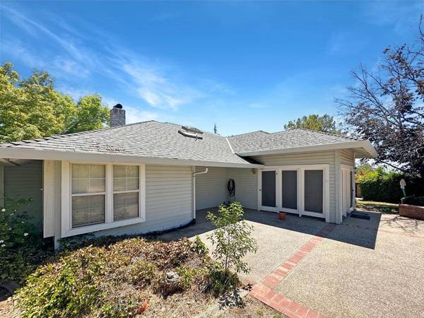 860 Holly Hills DR, Auburn, CA 95603