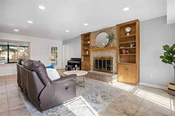 1204 Saint Williams Ave, Round Rock, TX 78681