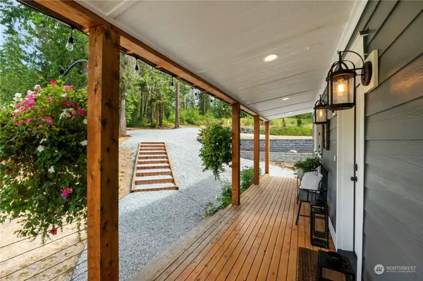 12414 Clear Lake North RD E, Eatonville, WA 98328