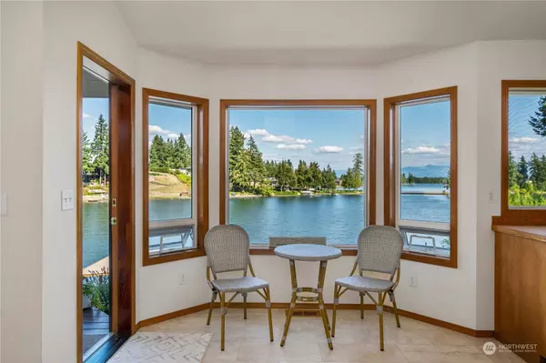 2803 176th AVE E, Lake Tapps, WA 98391