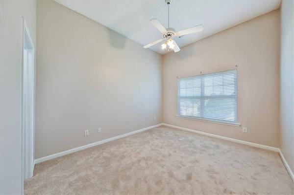 302 Fox Overlook, Woodstock, GA 30188