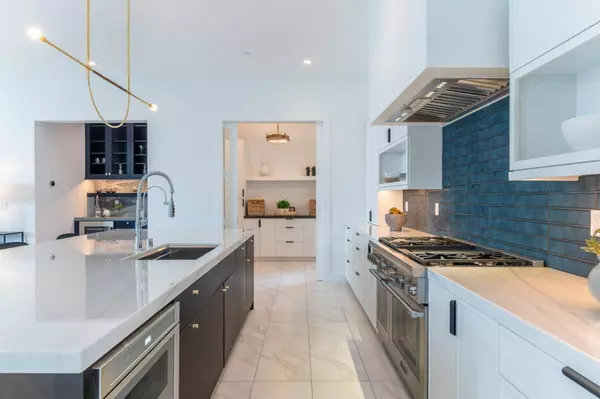 165 Spindrift RD A, Carmel, CA 93923