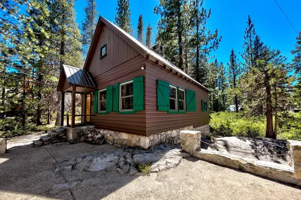 50095 Hampshire Rocks Road, Emigrant Gap, CA 95715