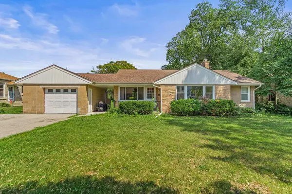 816 S 90th St, West Allis, WI 53214