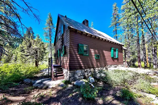 50095 Hampshire Rocks Road, Emigrant Gap, CA 95715