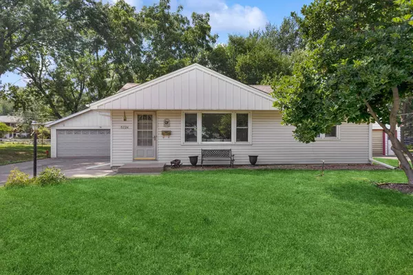 5724 Moore Lake DR W, Fridley, MN 55432