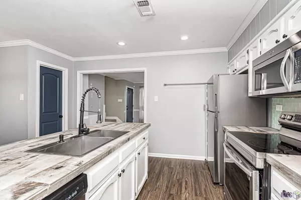 15630 SHENANDOAH SQUARE AVE, Baton Rouge, LA 70817