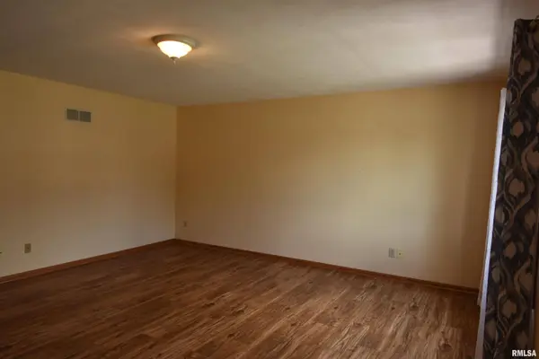 4814 W PENDLETON PL, Peoria, IL 61615