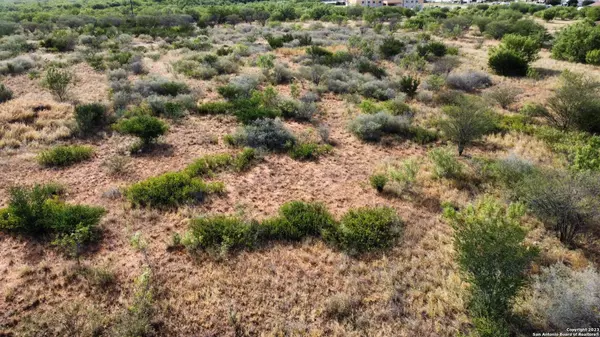 183 Interstate 35, Cotulla, TX 78014