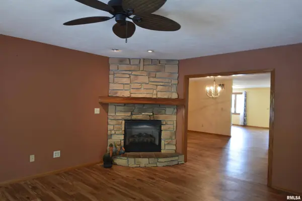 4814 W PENDLETON PL, Peoria, IL 61615