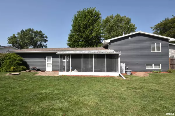 1691 MONROE ST, Galesburg, IL 61401