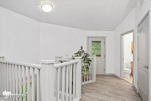 5525 Hiland RD, Eagle River, AK 99577