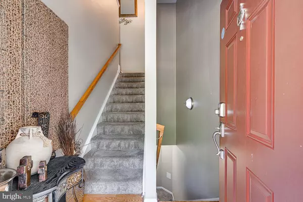 16846 NUTTAL OAK PL, Woodbridge, VA 22191