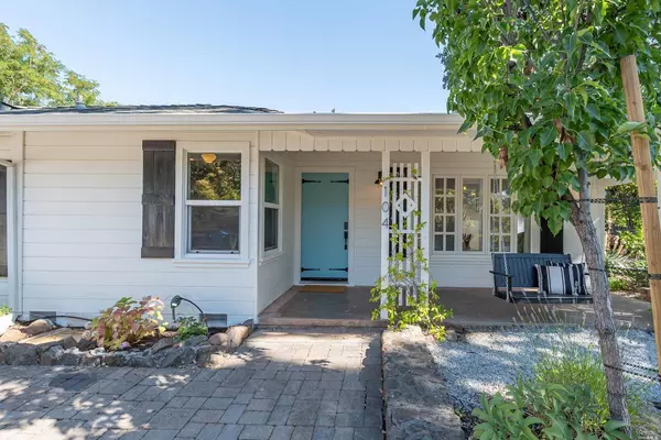 104 Bernhard AVE, Sonoma, CA 95476