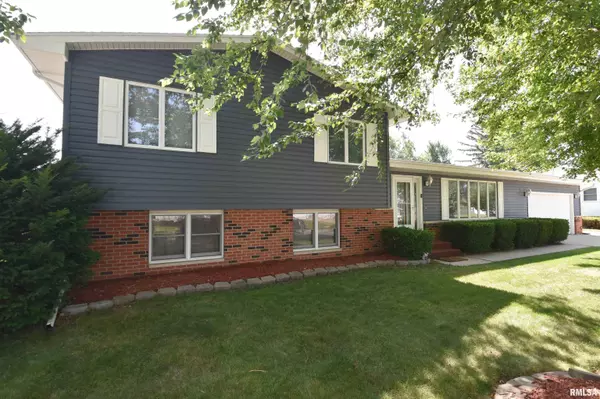 1691 MONROE ST, Galesburg, IL 61401