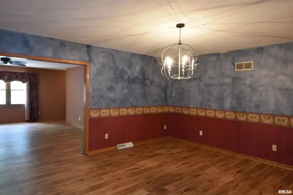 4814 W PENDLETON PL, Peoria, IL 61615