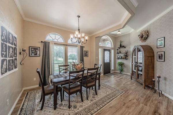 940 Herby Del Trail, Azle, TX 76020