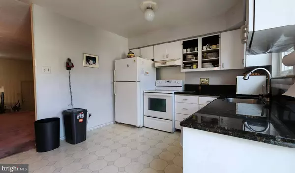 5111 INLET DR, Bensalem, PA 19020