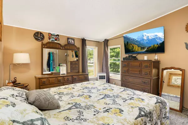 109 Hialeah ST, Osceola, WI 54020