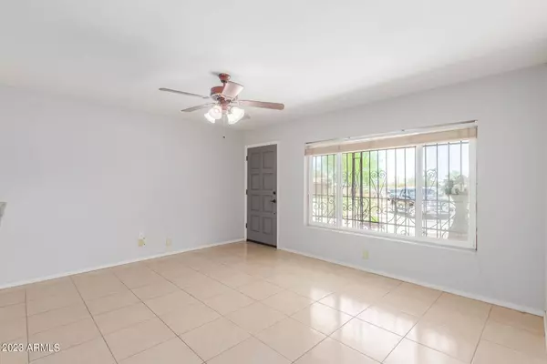 8634 S 3RD Street, Phoenix, AZ 85042