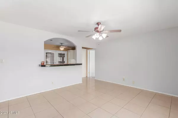 8634 S 3RD Street, Phoenix, AZ 85042