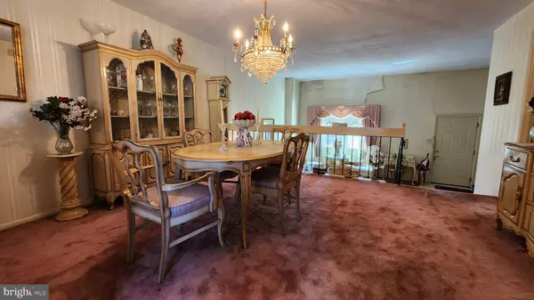 5111 INLET DR, Bensalem, PA 19020