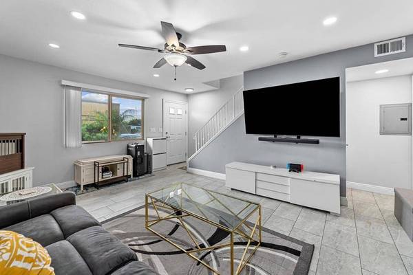 1045 Peach AVE #14, El Cajon, CA 92021