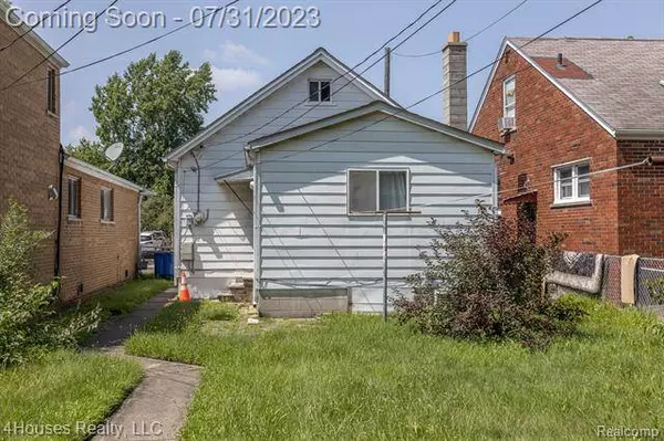 5038 TROWBRIDGE Street, Hamtramck, MI 48212
