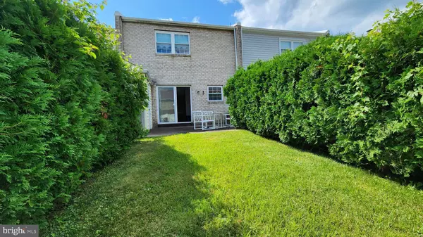 5111 INLET DR, Bensalem, PA 19020