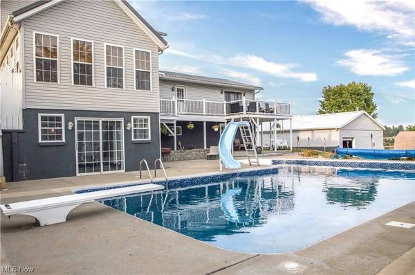 214 Carl ST, Barnesville, OH 43713