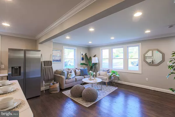 636 LONGVIEW DR, Catonsville, MD 21228