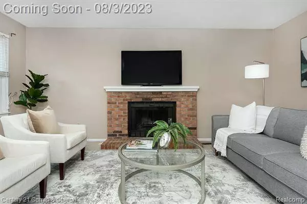 1014 BENTLEY Drive, Monroe, MI 48162