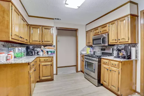 4041 Woodward Mill RD, Buford, GA 30518