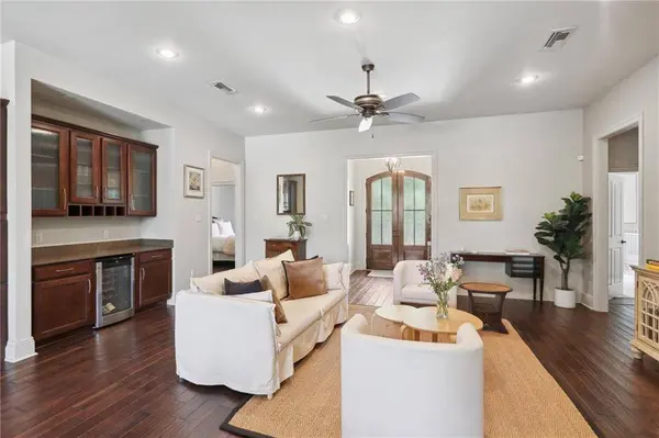 6607 VICKSBURG ST, New Orleans, LA 70124