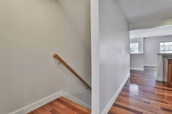 30 Rice Ln #14, Worcester, MA 01604