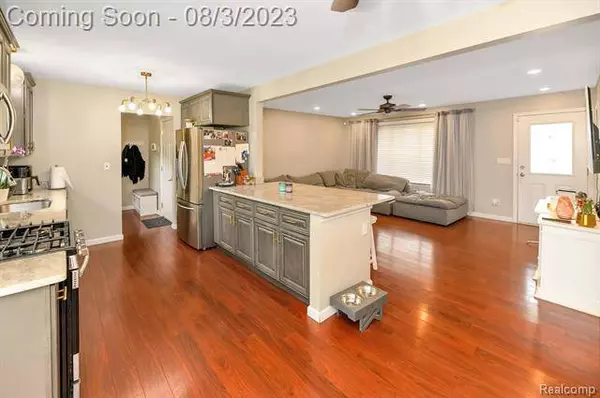 46165 Dequindre Road, Rochester Hills, MI 48307