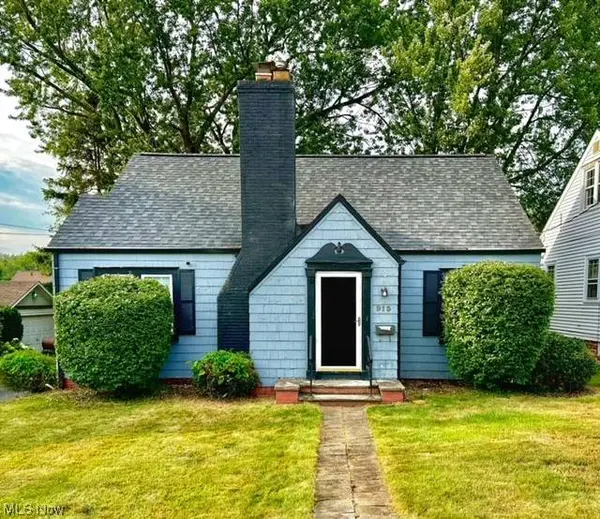 913 28th ST NE, Canton, OH 44714